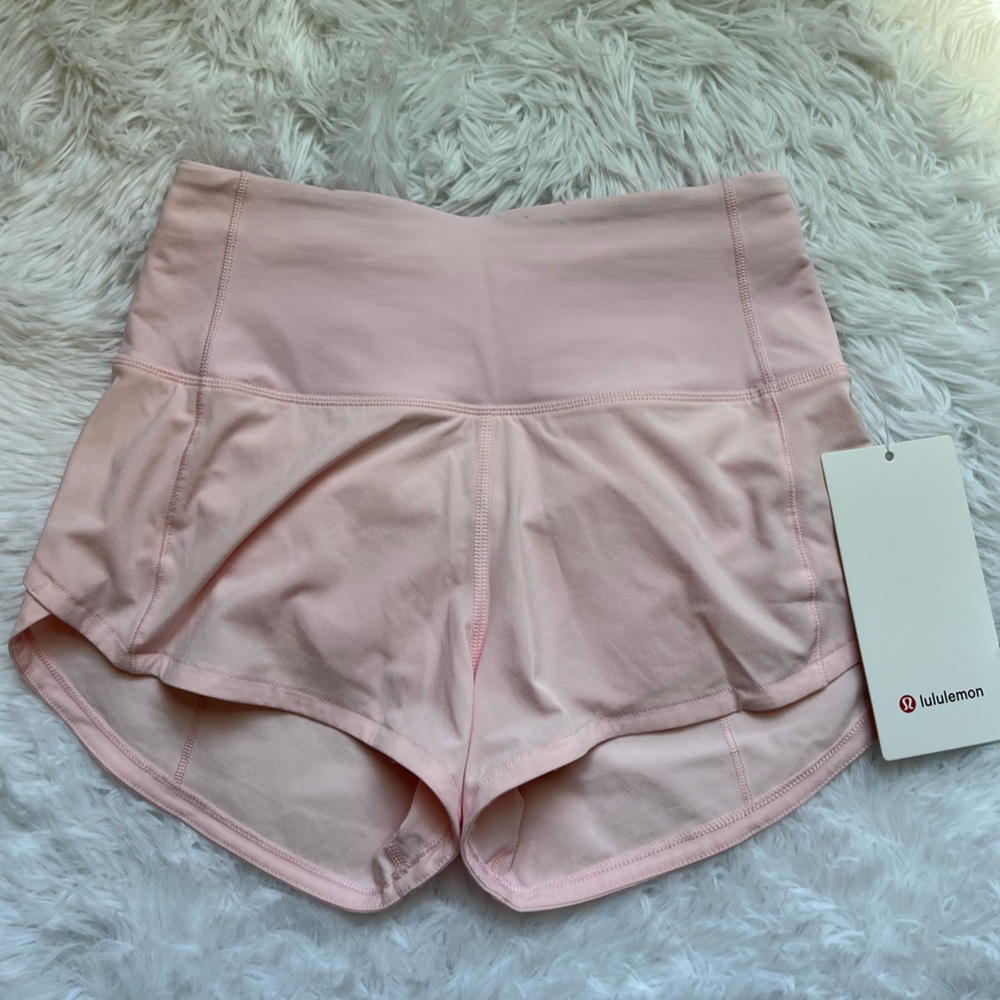 NWT Lululemon Size 0 Speed Up HR Short 2.5’’